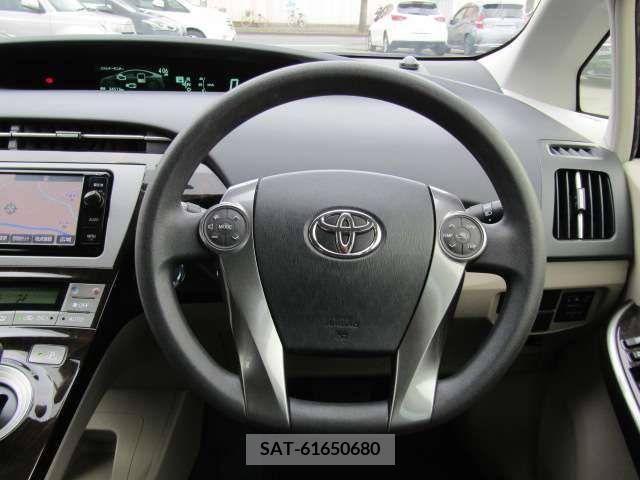 Toyota PRIUS 2015-09 209624-15