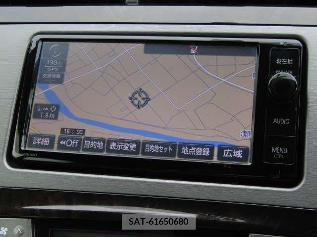 Toyota PRIUS 2015-09 209624-10