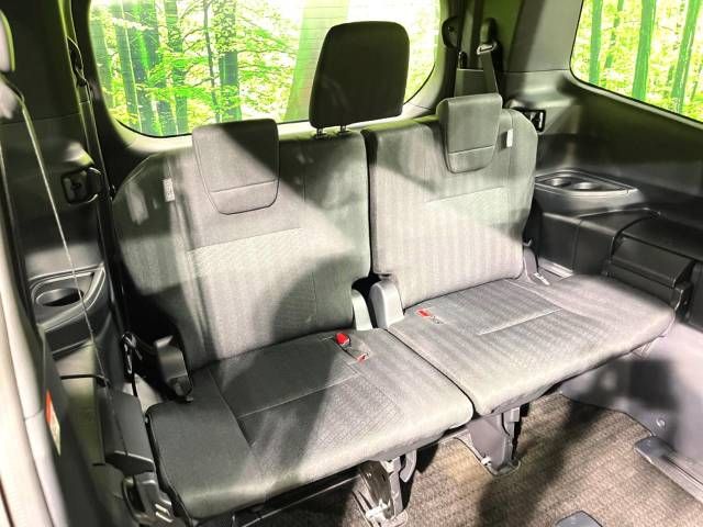 Toyota NOAH 2023-06 26595-11