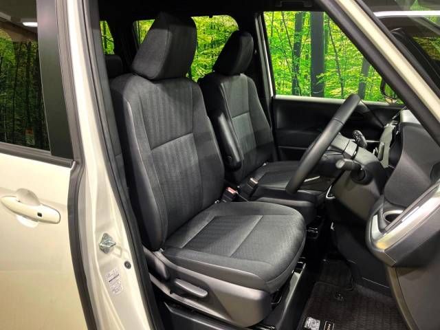 Toyota NOAH 2023-06 26595-9