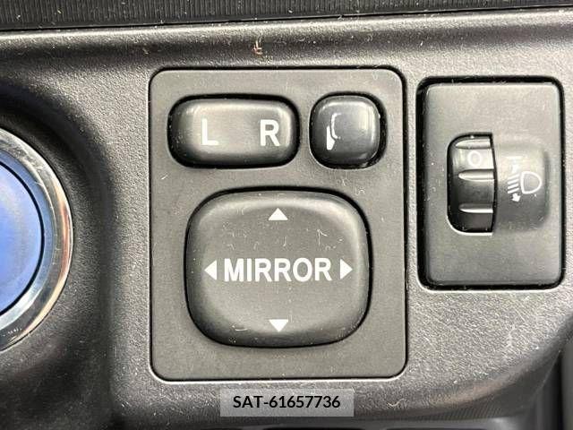 Toyota AQUA 2013-08 254781-6