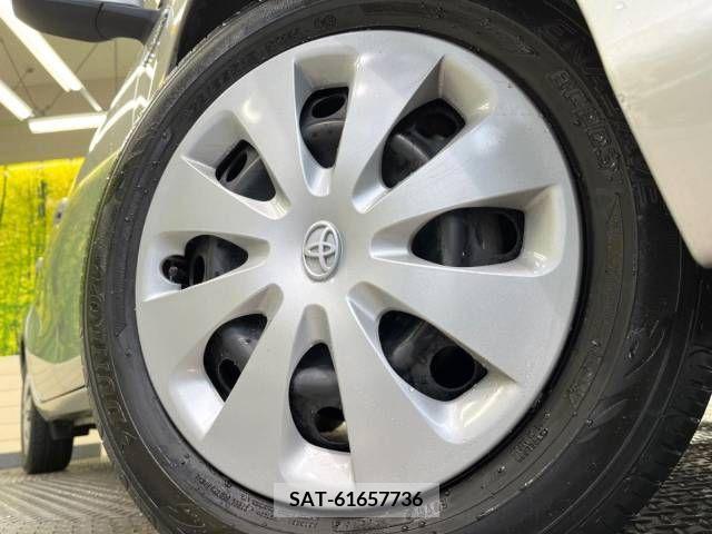 Toyota AQUA 2013-08 254781-13