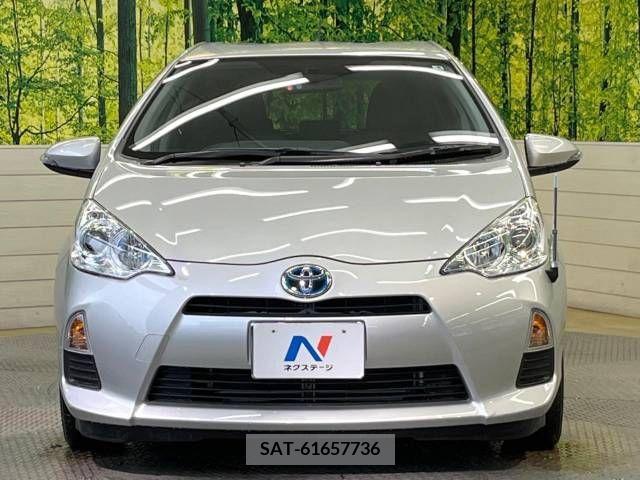 Toyota AQUA 2013-08 254781-14