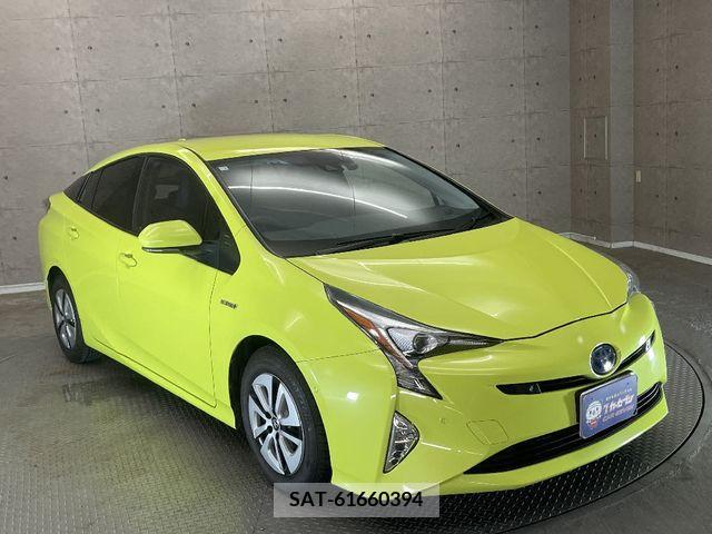Toyota PRIUS 2016-07 366516-4