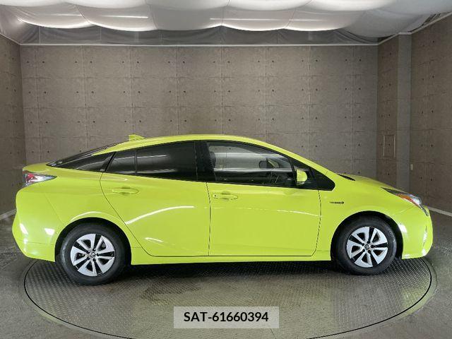 Toyota PRIUS 2016-07 366516-6