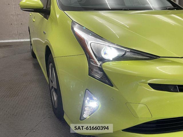 Toyota PRIUS 2016-07 366516-8