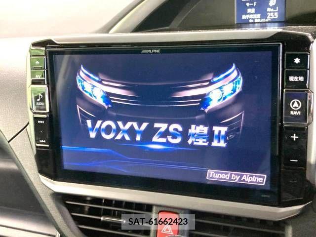Toyota VOXY 2017-04 211024-2