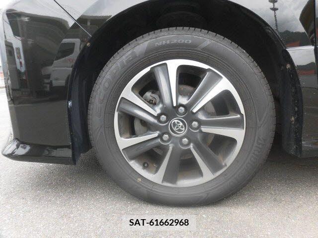 Toyota VOXY 2017-11 233872-14