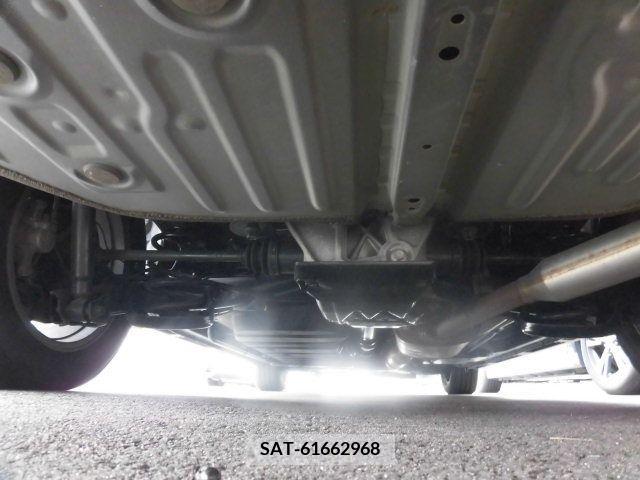 Toyota VOXY 2017-11 233872-16