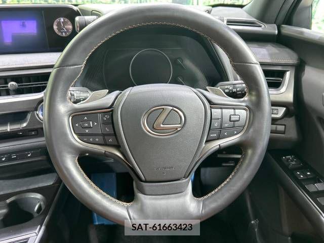 Lexus UX 2021-04 275931-11