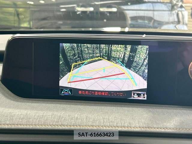 Lexus UX 2021-04 275931-4