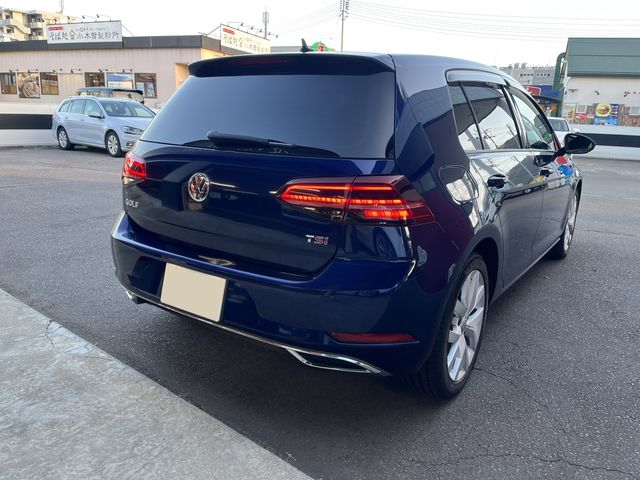 VolksWagen GOLF 2017-10 20706-22