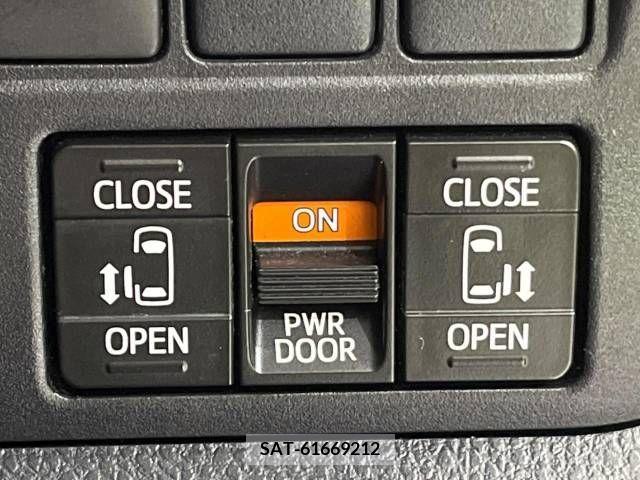 Toyota ESQUIRE 2015-08 268518-6
