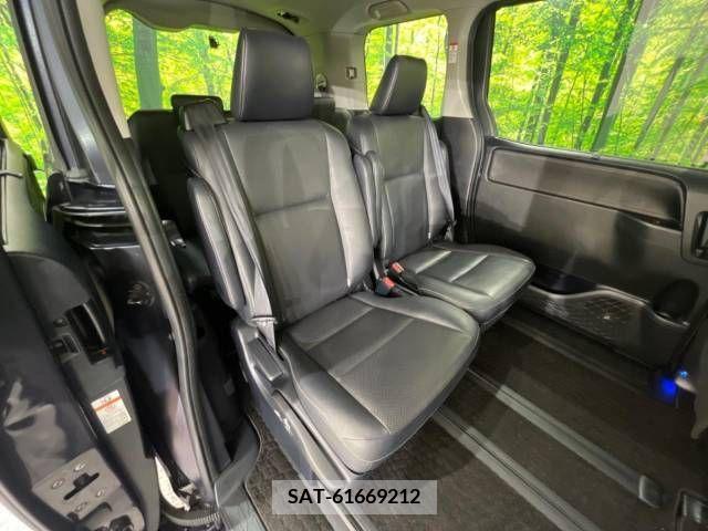 Toyota ESQUIRE 2015-08 268518-9