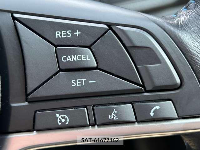 Nissan LEAF 2019-06 367060-12