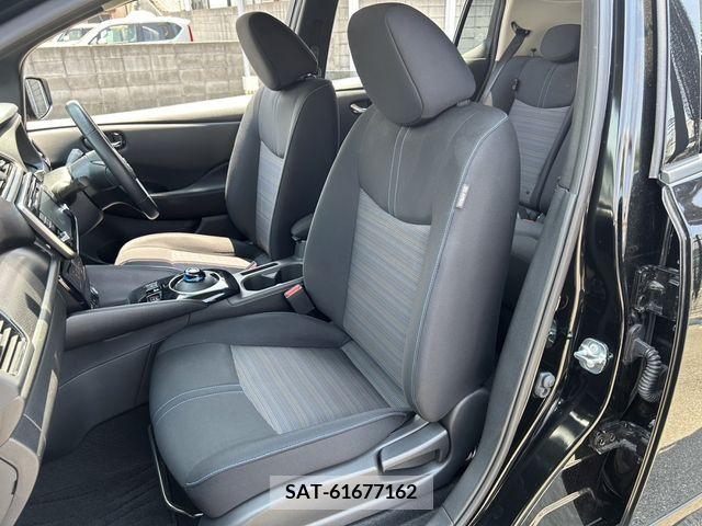 Nissan LEAF 2019-06 367060-17