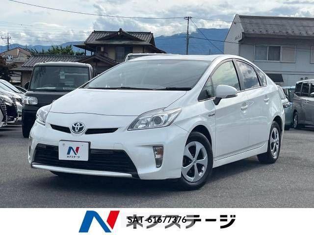 Toyota PRIUS 2014-02 282074-0
