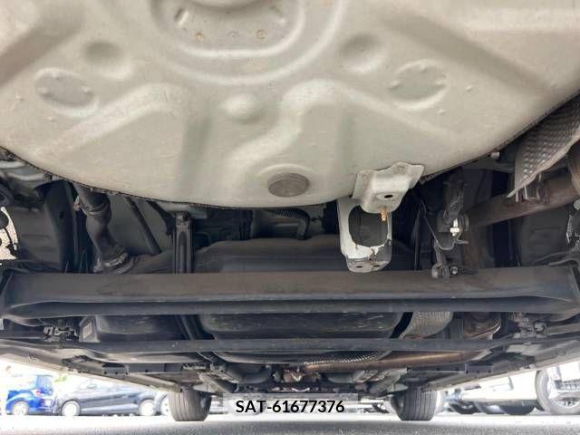 Toyota PRIUS 2014-02 282074-19