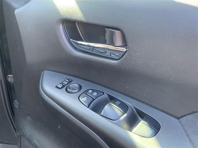 Nissan SERENA 2018-10 190686-25