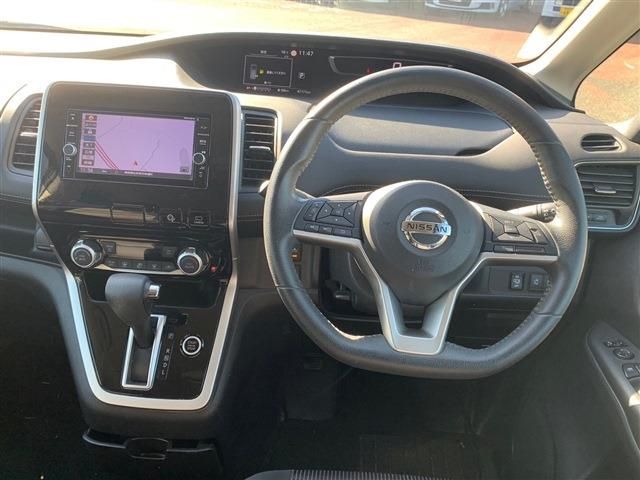 Nissan SERENA 2018-10 190686-18