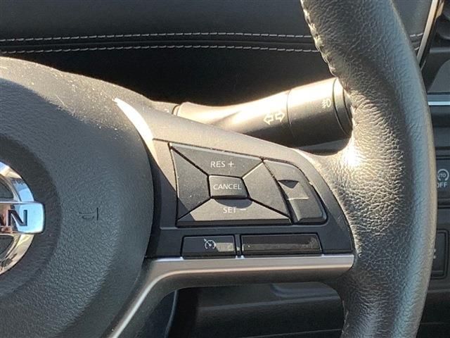 Nissan SERENA 2018-10 190686-21