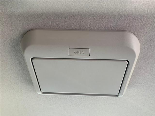 Nissan SERENA 2018-10 190686-17