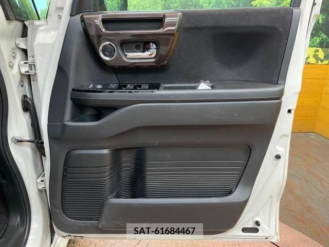 Honda N BOX CUSTOM 2019-02 213381-19