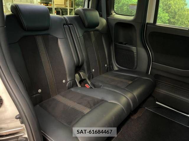 Honda N BOX CUSTOM 2019-02 213381-9