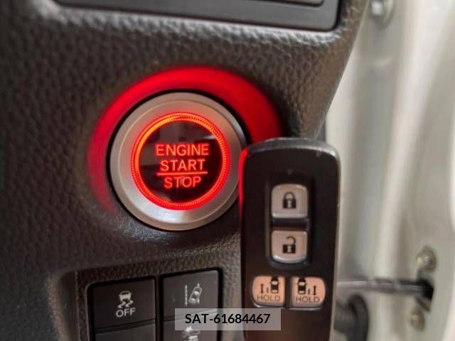 Honda N BOX CUSTOM 2019-02 213381-6