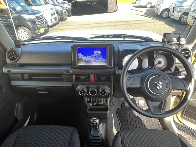 Suzuki JIMNY 2021-05 15776-12