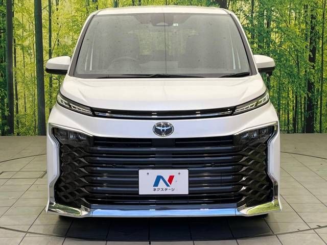 Toyota VOXY 2022-03 182653-14