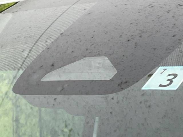 Toyota VOXY 2022-03 182653-2