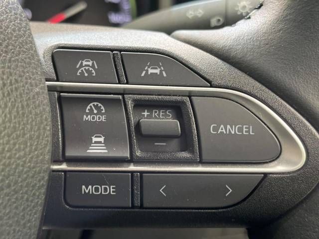 Toyota VOXY 2022-03 182653-5