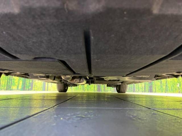 Toyota VOXY 2022-03 182653-19