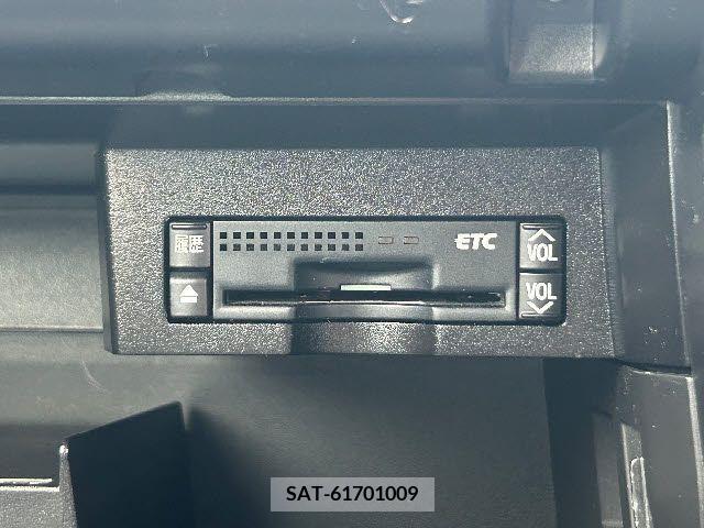 Lexus HS 2012-03 299789-11