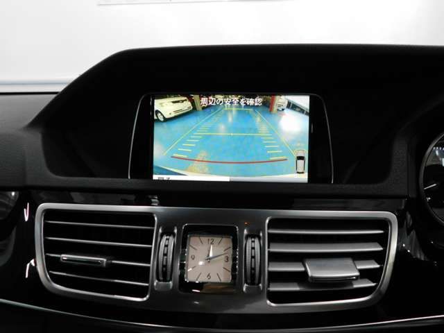 Mercedes Benz E-CLASS 2013-09 22351-9