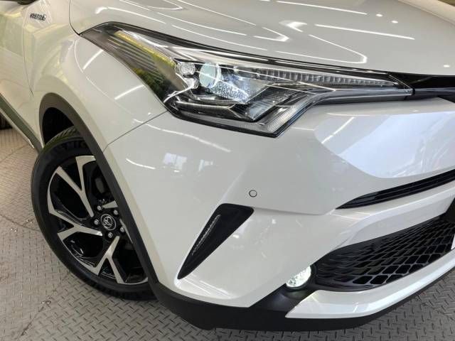 Toyota C-HR 2017-03 24735-12