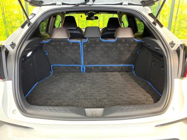 Toyota C-HR 2017-03 24735-10
