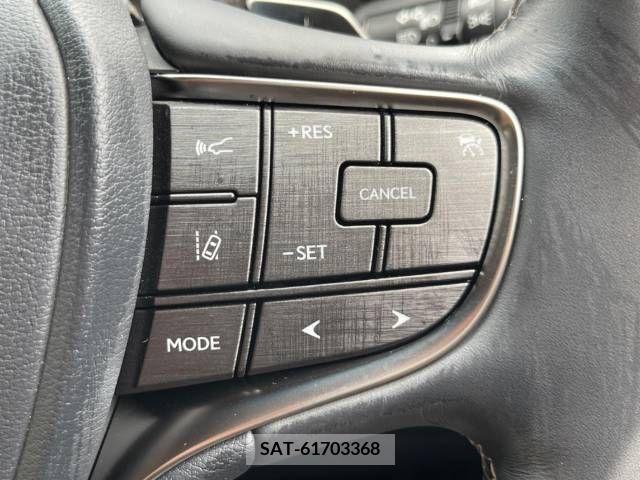 Lexus LS 2018-01 326618-8