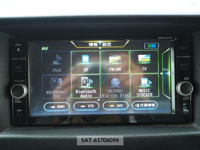 Nissan NV350 Caravan 2017-07 335341-14