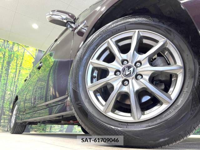 Toyota PRIUS 2014-10 214086-13