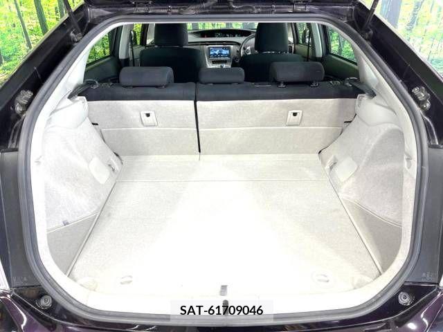 Toyota PRIUS 2014-10 214086-10