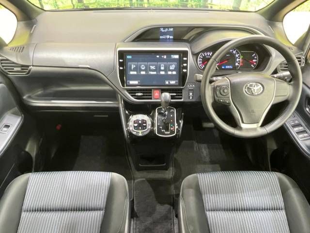 Toyota VOXY 2017-06 18121-1