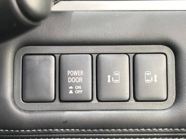 Mitsubishi DELICA D5 2023-04 181049-3