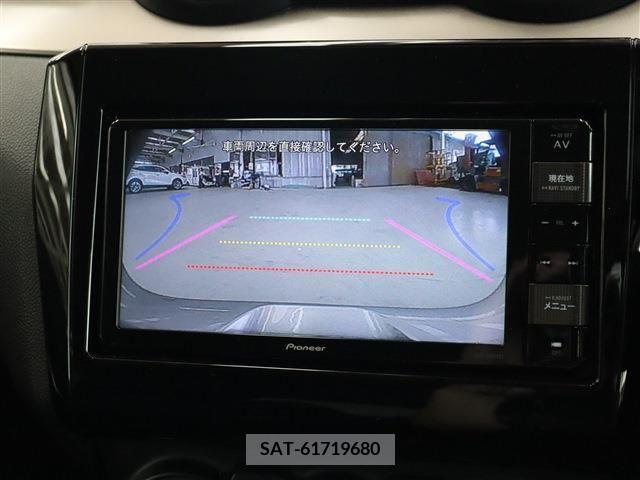 Suzuki SWIFT 2019-02 320896-3