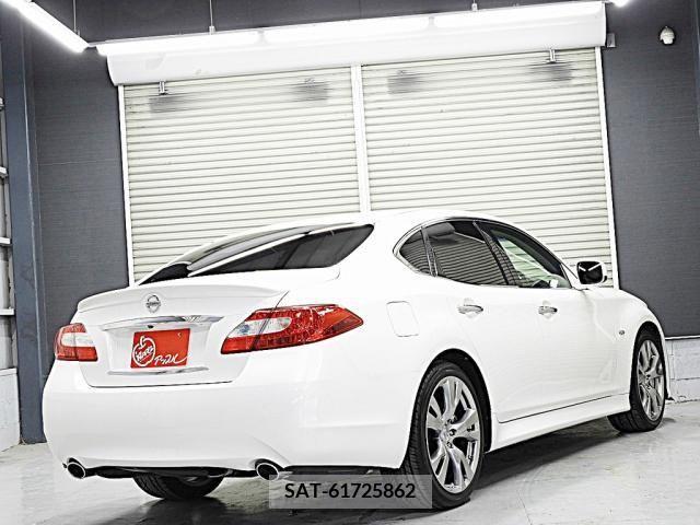 Nissan FUGA 2013-08 334201-1