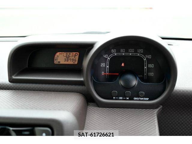 Toyota PORTE 2013-03 211593-17