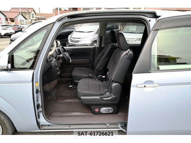 Toyota PORTE 2013-03 211593-8