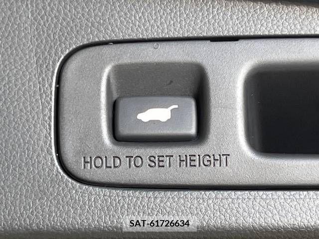 Honda e 2023-11 380375-8