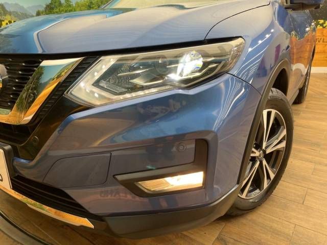 Nissan X-TRAIL 2018-04 194904-12